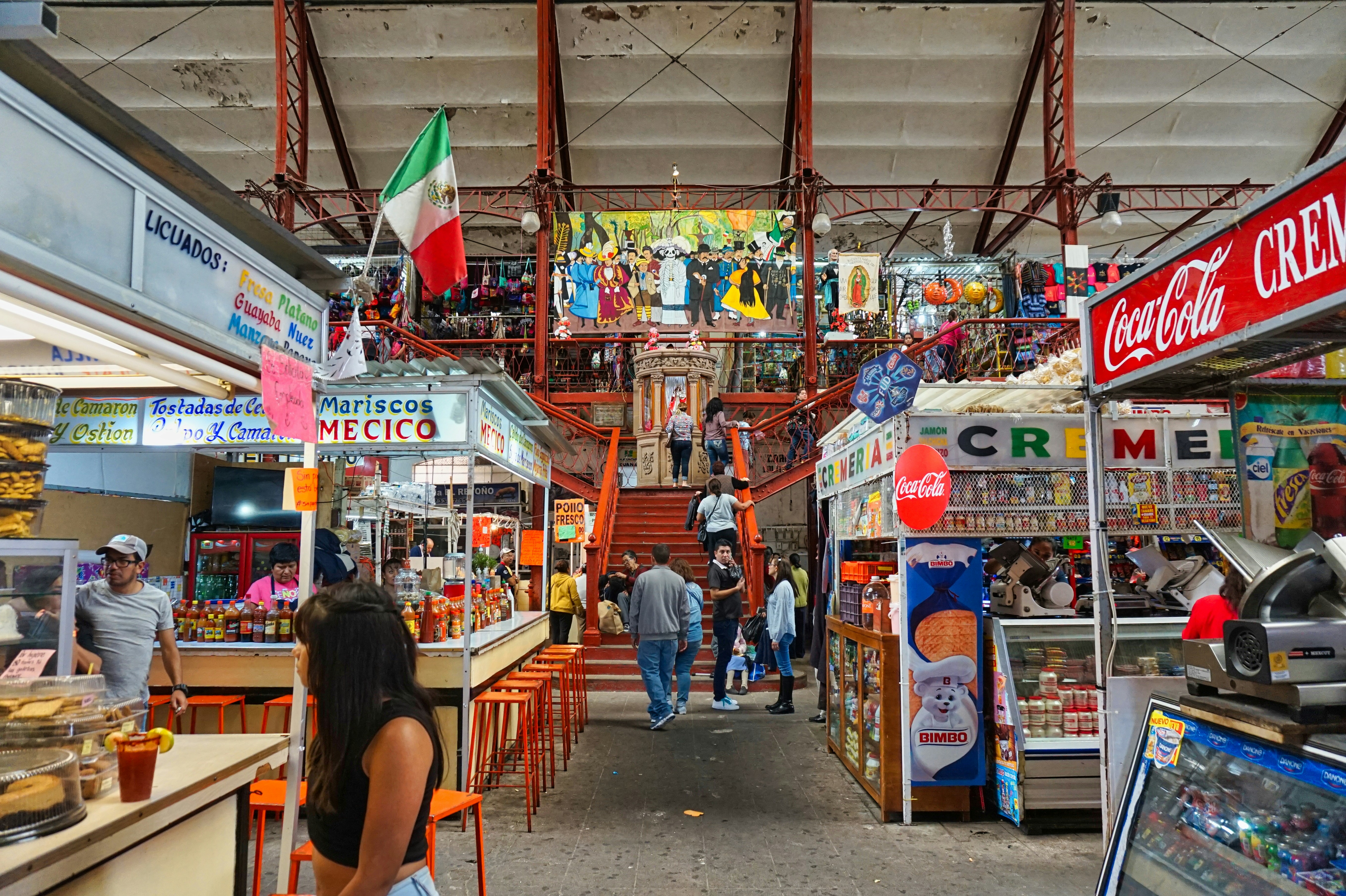 Mercado mexicano auténtico